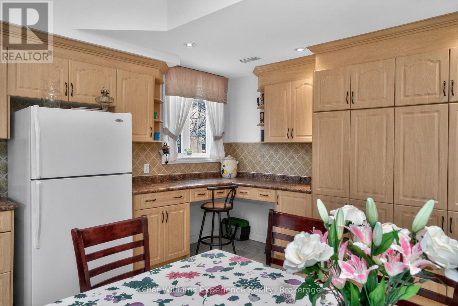 81 Silver Birch Crescent, Tay, Ontario  L0K 1R0 - Photo 15 - S13058134