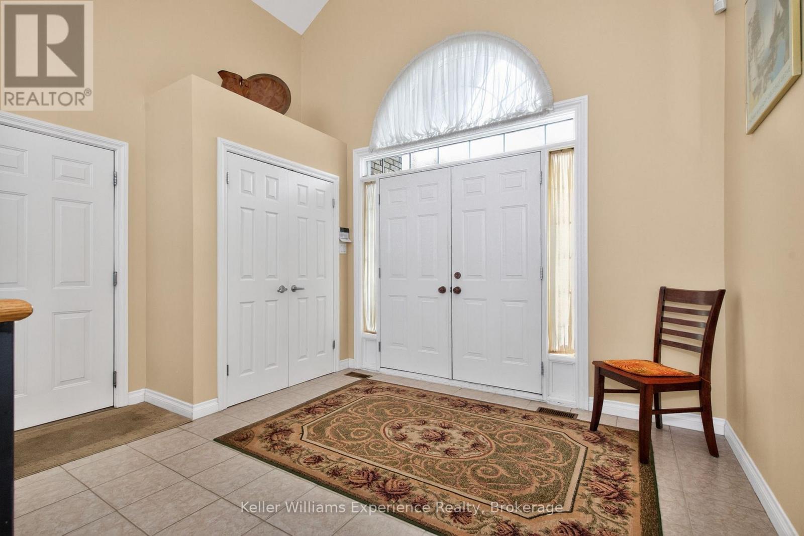 81 Silver Birch Crescent, Tay, Ontario  L0K 1R0 - Photo 4 - S13058134