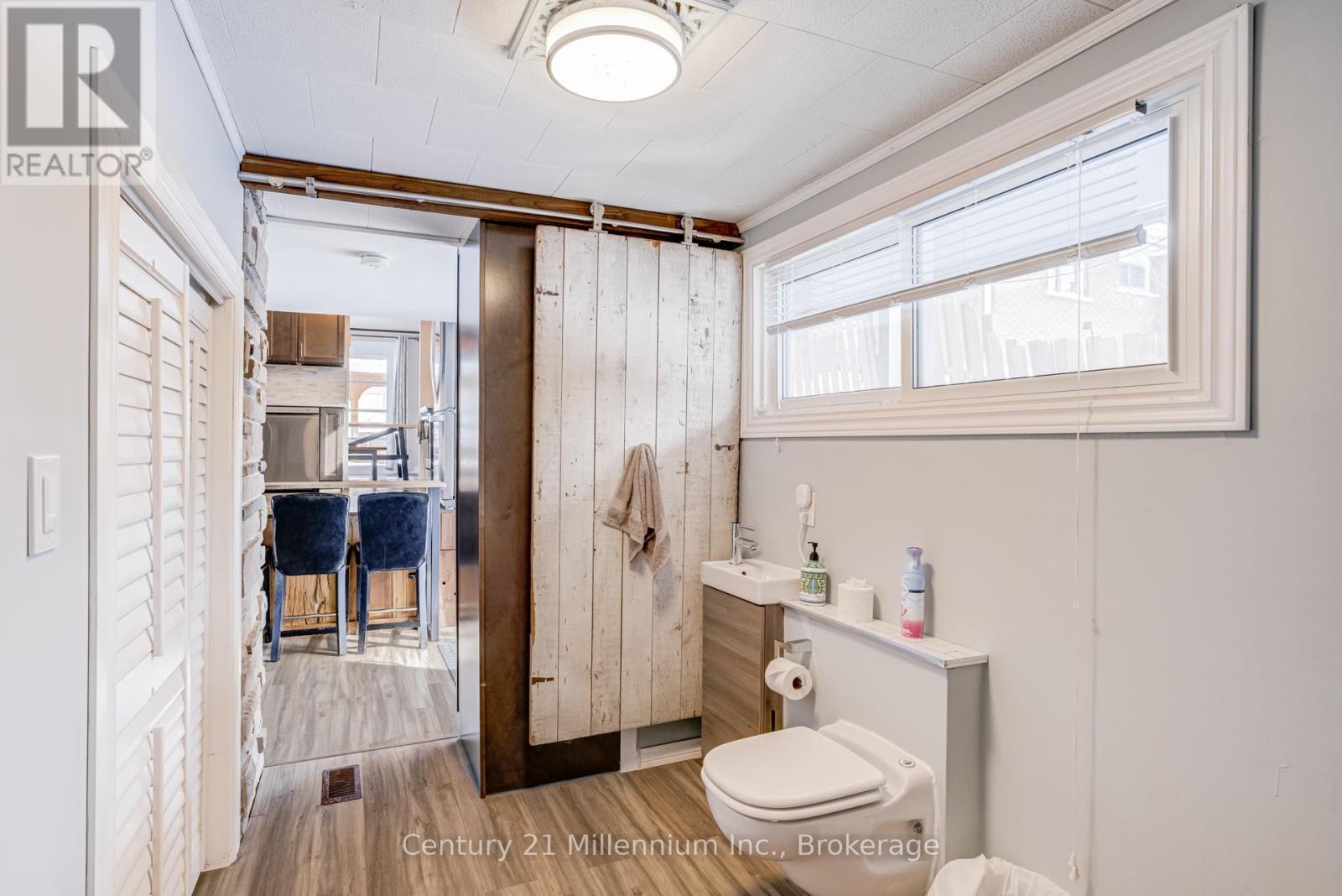 537 George Street, South Bruce Peninsula, Ontario  N0H 2T0 - Photo 41 - X12835918