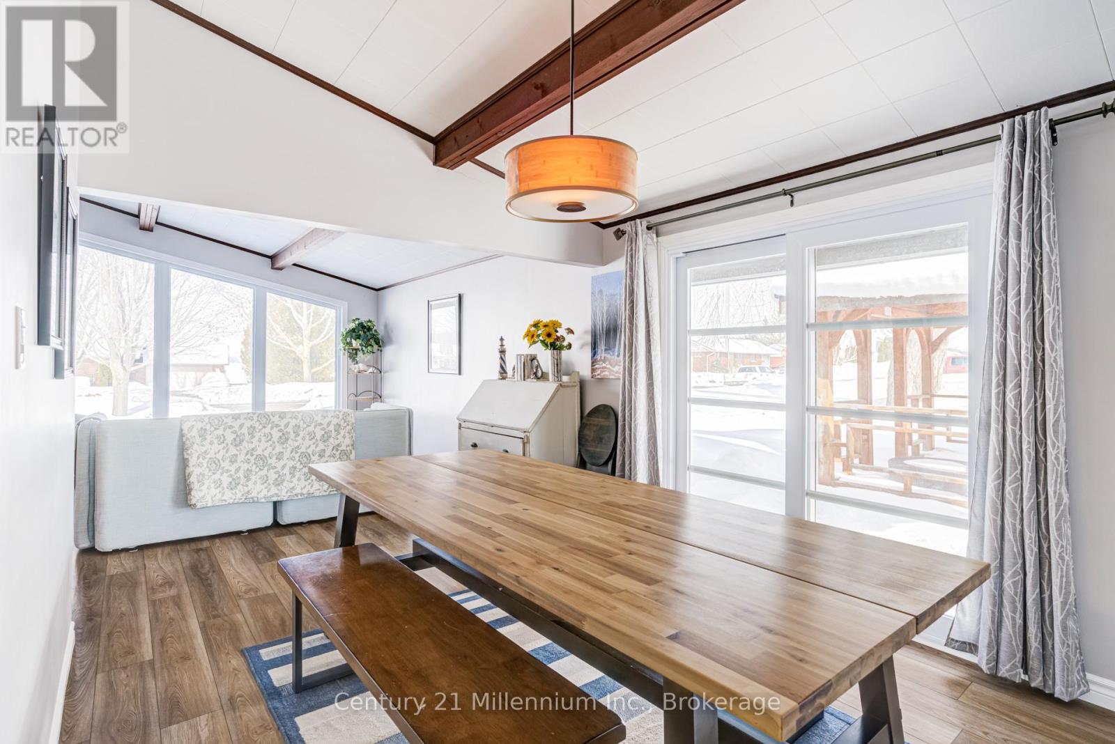 537 George Street, South Bruce Peninsula, Ontario  N0H 2T0 - Photo 23 - X12835918