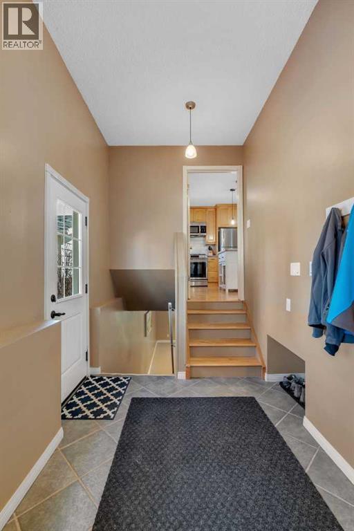 9 Mountain Place, Okotoks, Alberta  T1S 1G7 - Photo 38 - A2304951