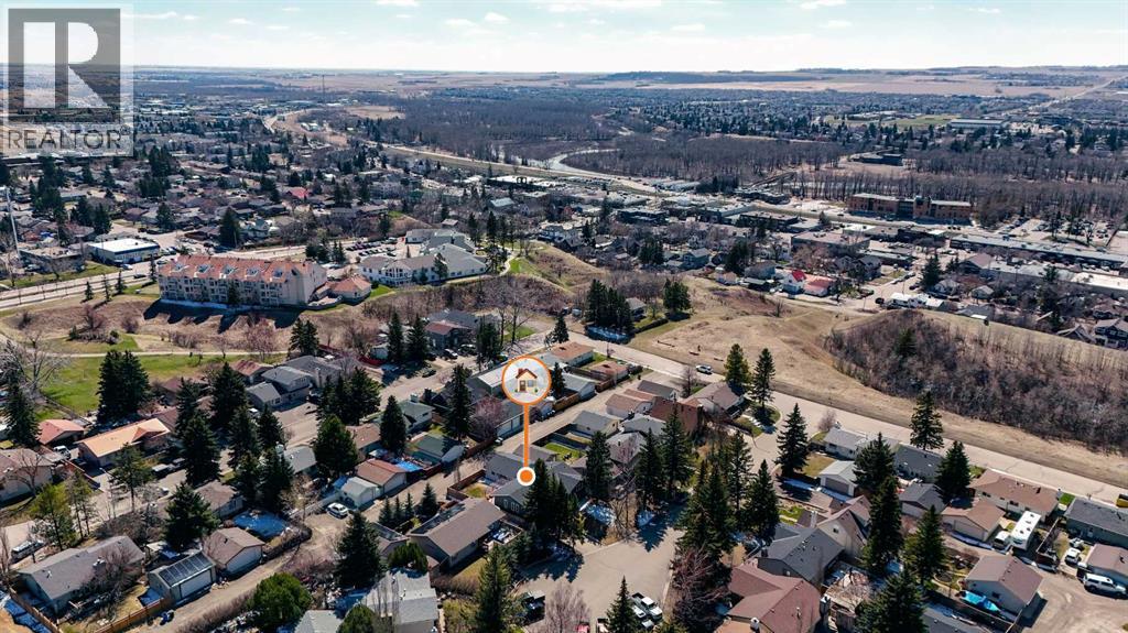 9 Mountain Place, Okotoks, Alberta  T1S 1G7 - Photo 4 - A2304951
