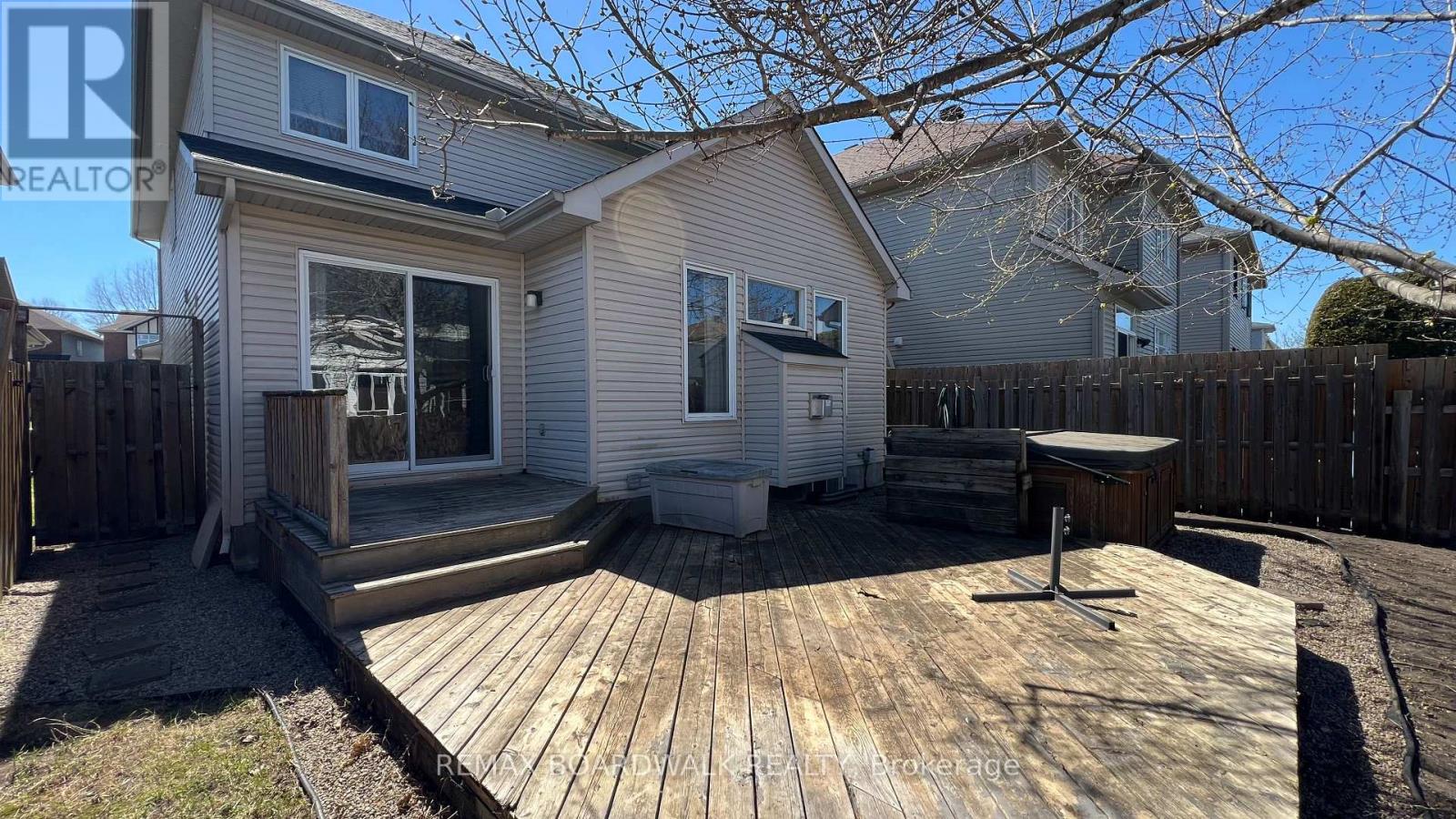 170 Bridlewood Drive, Ottawa, Ontario  K2M 2M4 - Photo 34 - X12910756