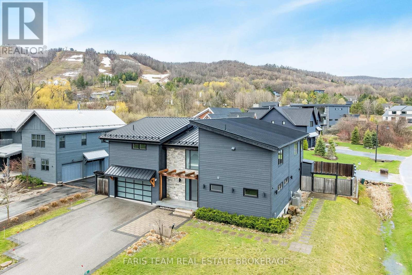 116 ARNOT CRESCENT, Blue Mountains, Ontario