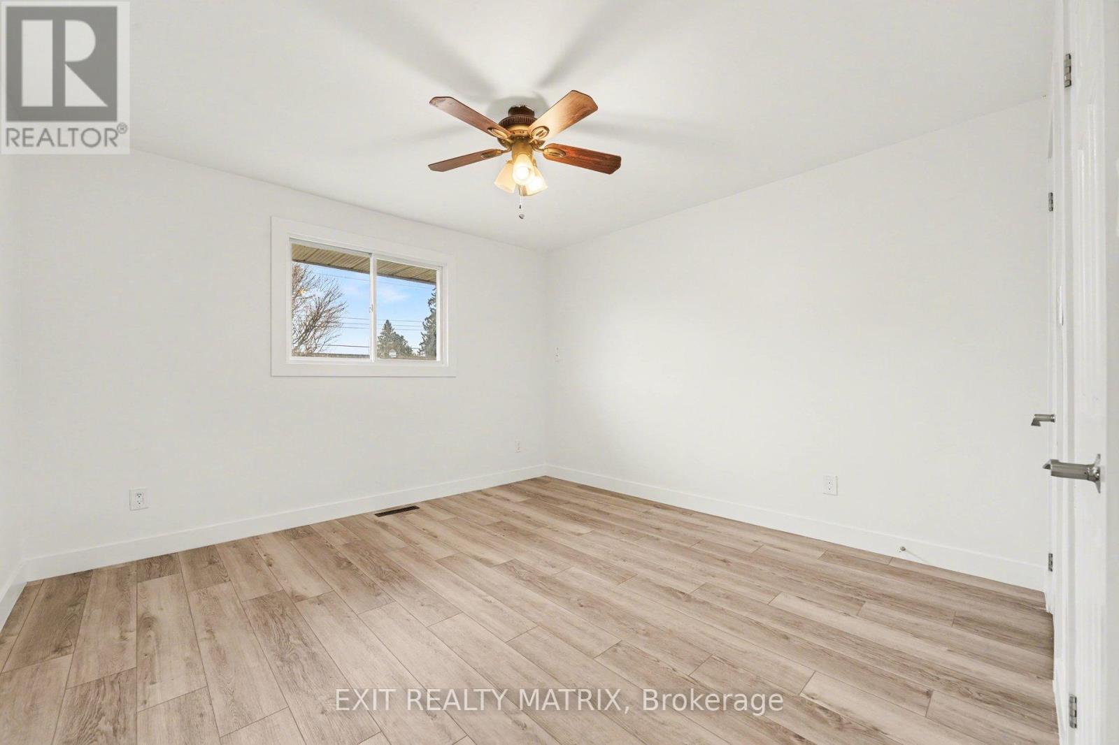 1740 Saint-Laurent Street, Clarence-Rockland, Ontario  K4K 1C2 - Photo 11 - X13058232