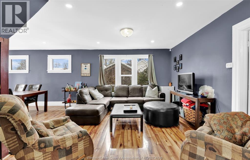 3484 Peter Street, Windsor, Ontario  N9C 1J3 - Photo 5 - 26009455