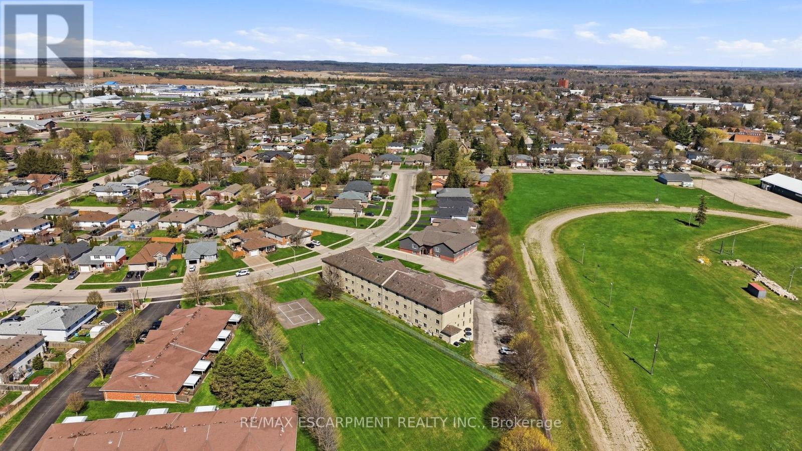 102 - 50 Whitlaw Way, Brant, Ontario  N3L 4C3 - Photo 22 - X13042348