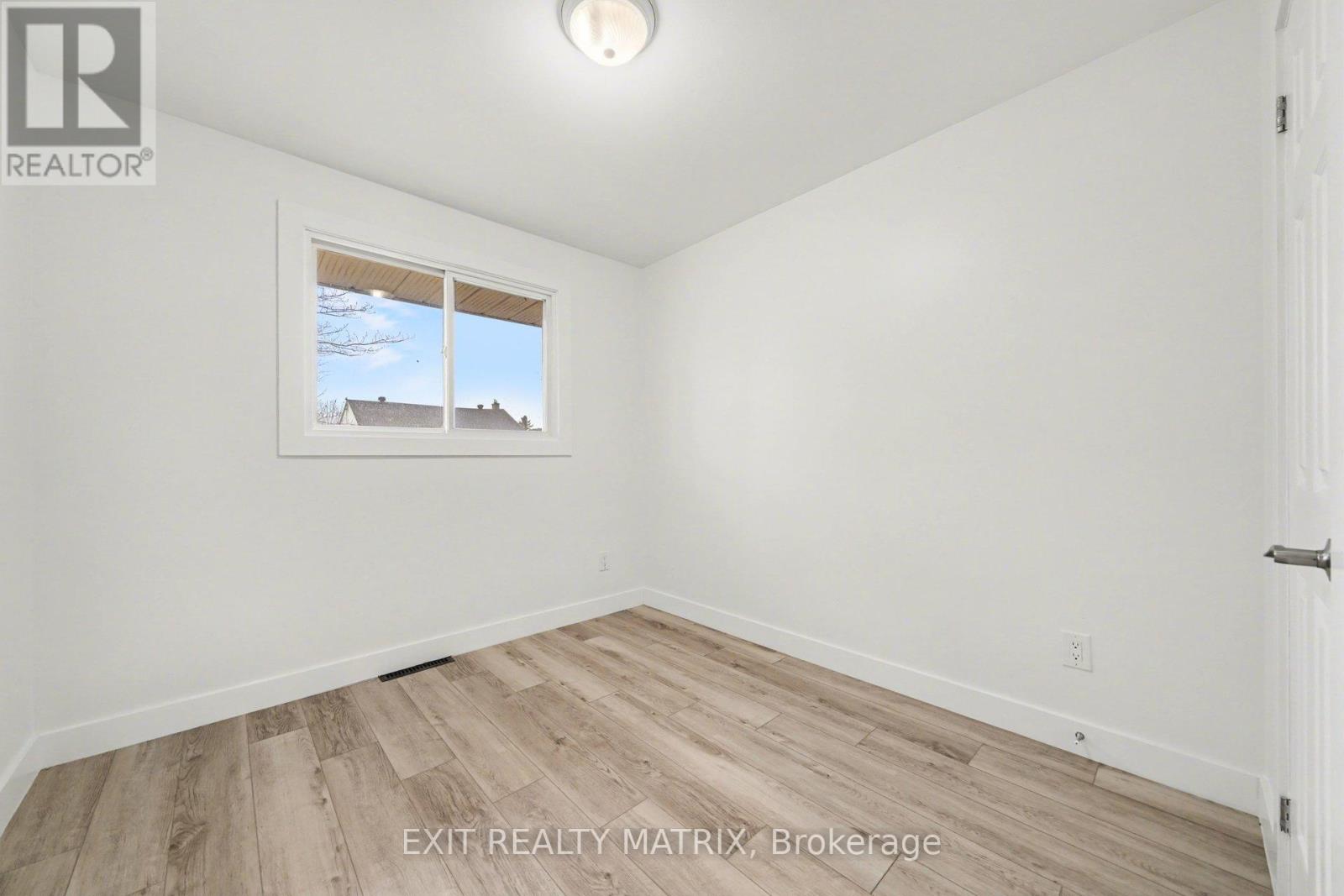 1740 Saint-Laurent Street, Clarence-Rockland, Ontario  K4K 1C2 - Photo 15 - X13058232