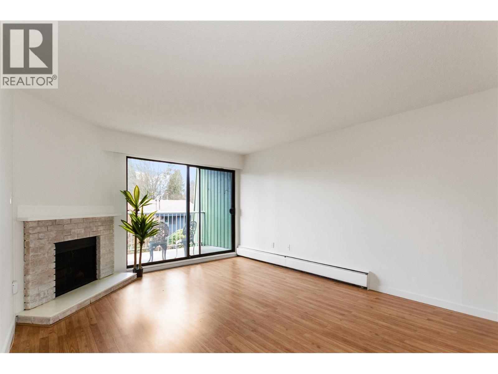 216 9202 Horne Street, Burnaby, British Columbia  V3N 4K2 - Photo 3 - R3117373