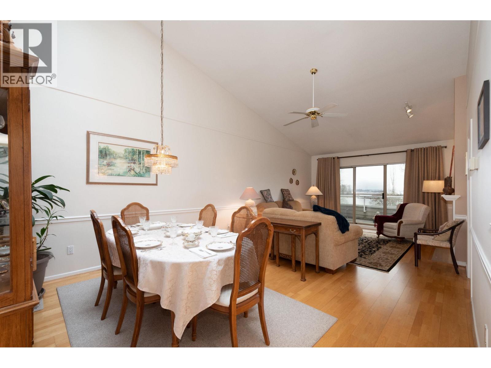 22 323 Governors Court, New Westminster, British Columbia  V3L 5S6 - Photo 2 - R3117374