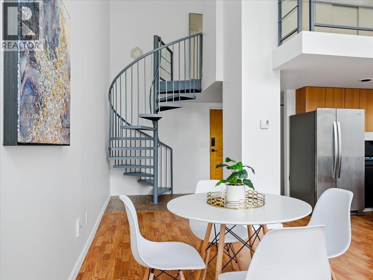 512 933 SEYMOUR STREET, vancouver, British Columbia