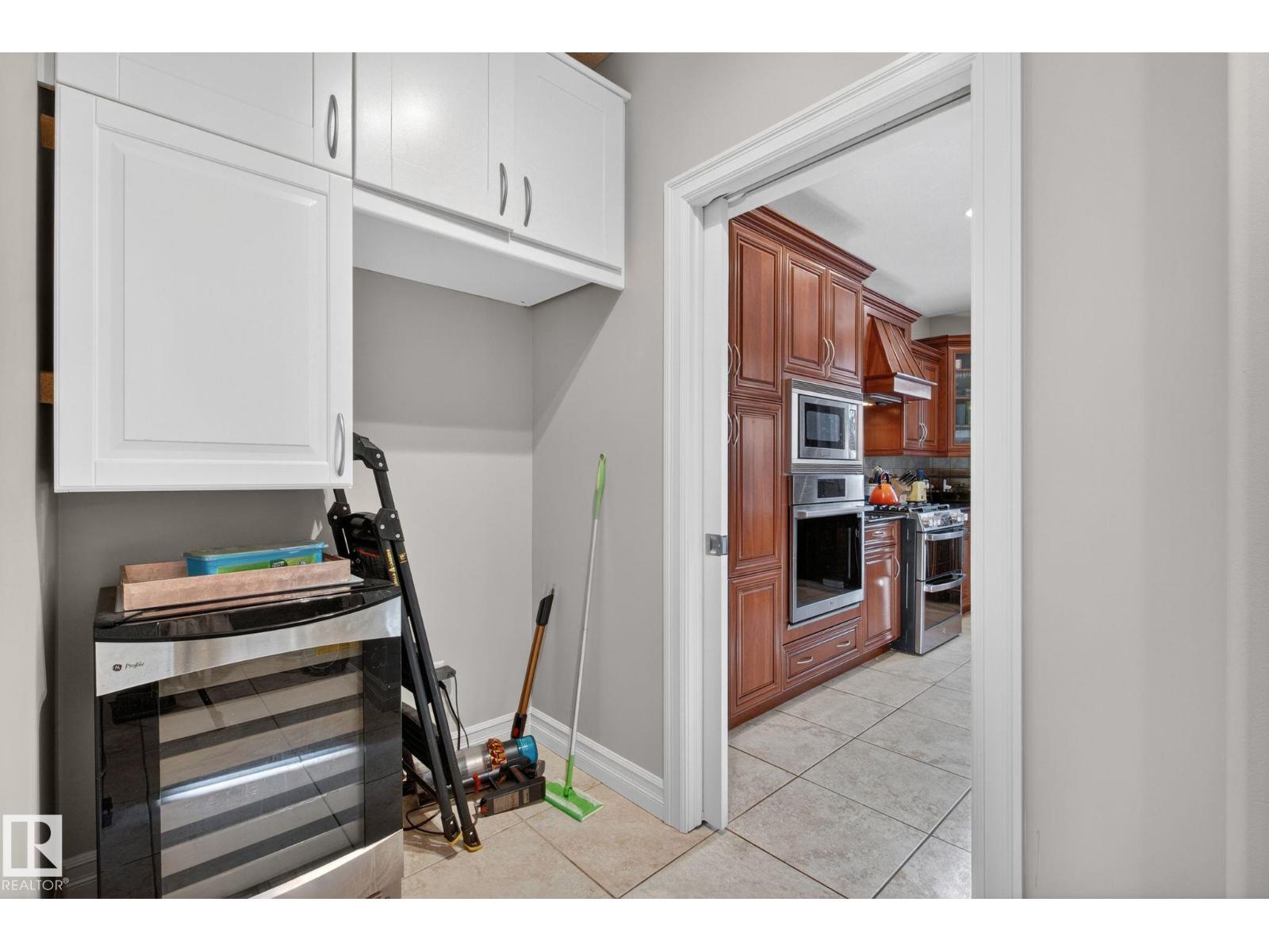 918 Hollingsworth Bn Nw, Edmonton, Alberta  T6R 3L3 - Photo 29 - E4484678