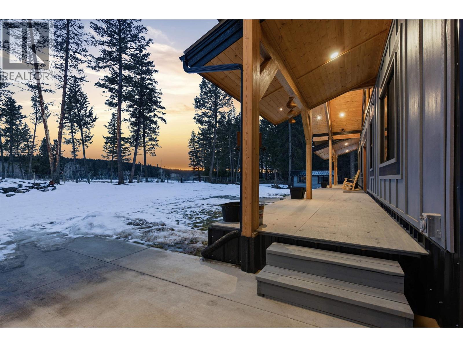 4164 Moser Road, Lac La Hache, British Columbia  V0K 1T0 - Photo 31 - R3086027