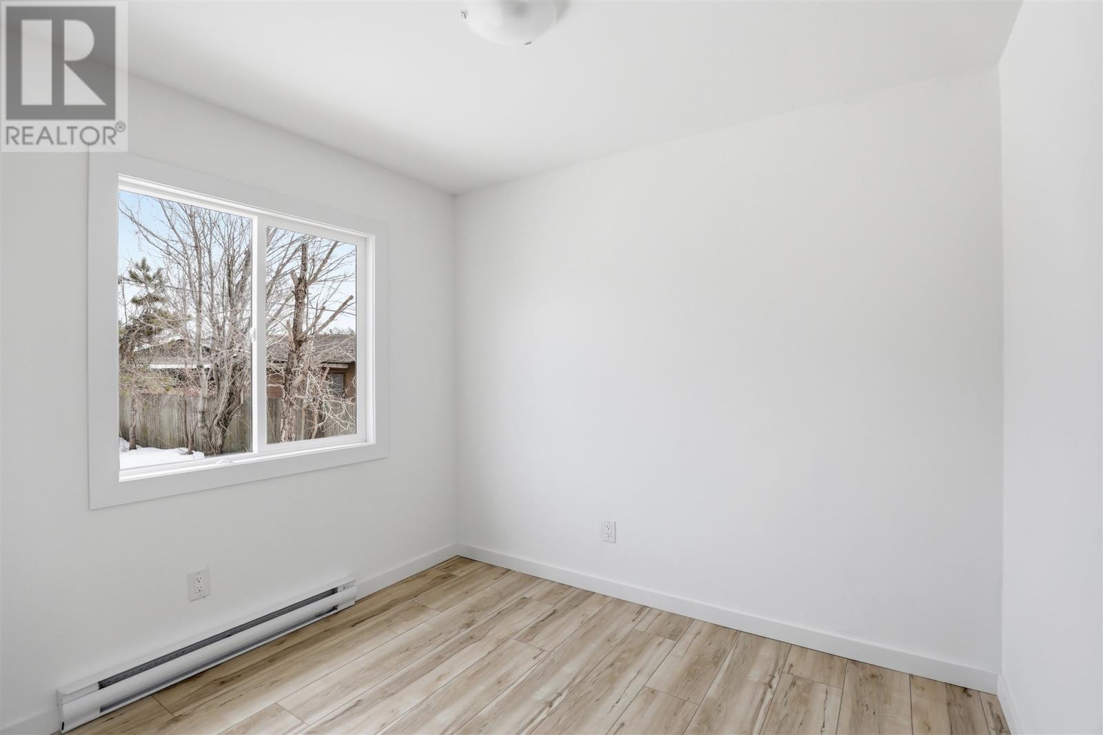 150 Pittsburg Ave, Sault Ste. Marie, Ontario  P6C 5B3 - Photo 11 - SM260765