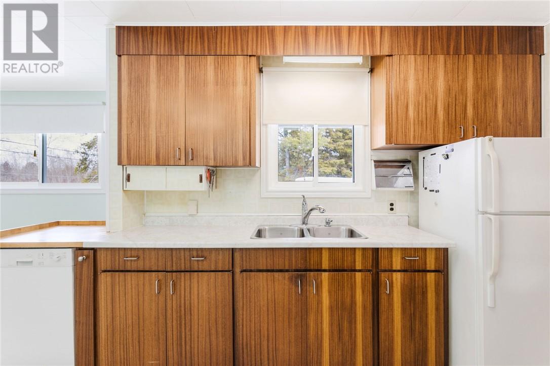 1680 Fourth Street, Val Caron, Ontario  P3N 1K3 - Photo 15 - 2127325