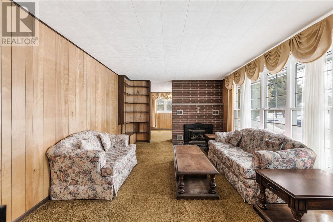 1680 Fourth Street, Val Caron, Ontario  P3N 1K3 - Photo 20 - 2127325