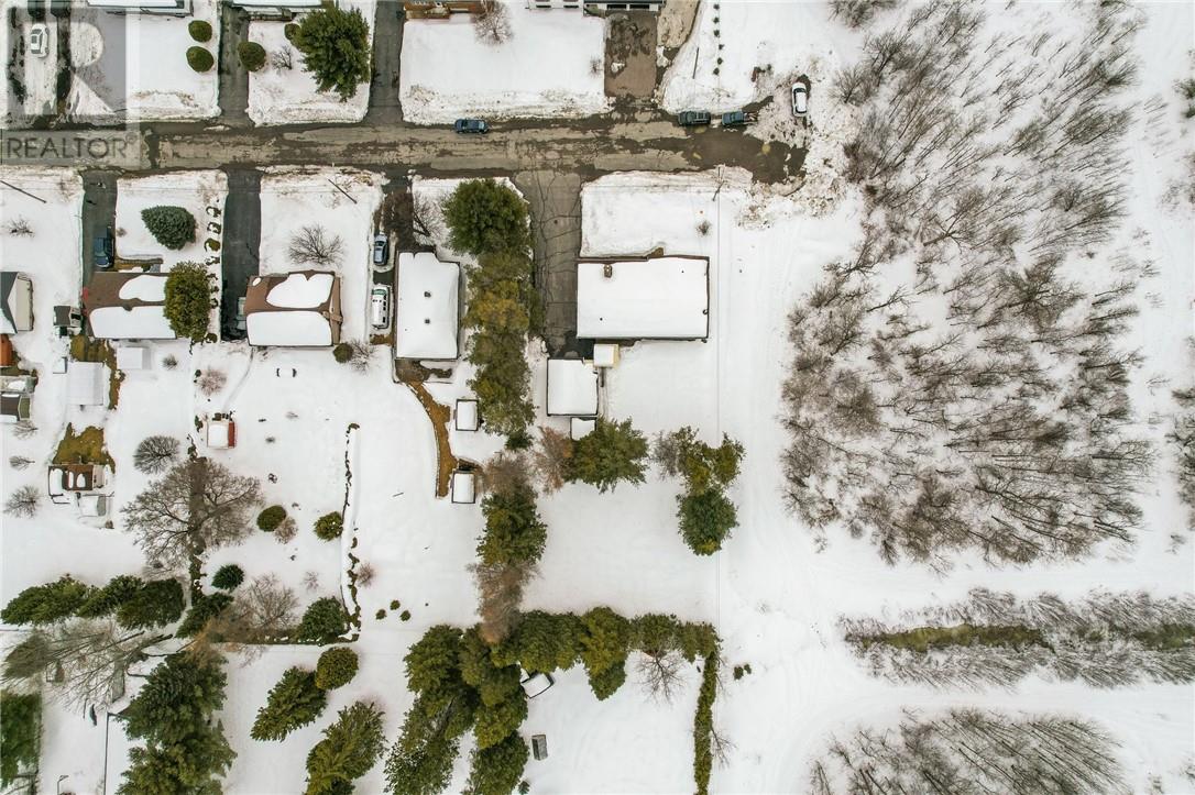 1680 Fourth Street, Val Caron, Ontario  P3N 1K3 - Photo 65 - 2127325