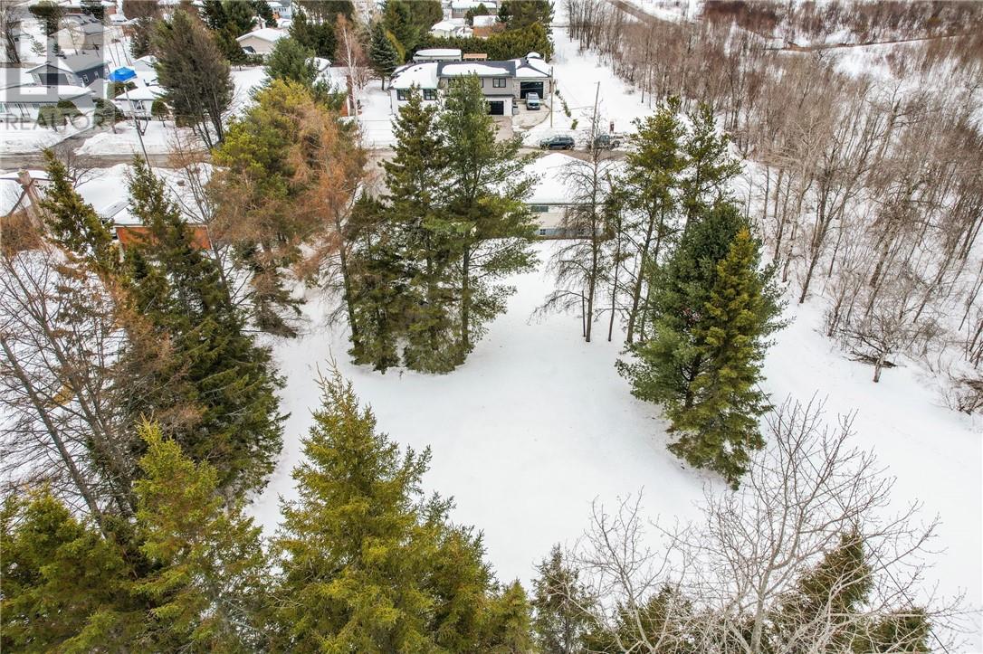 1680 Fourth Street, Val Caron, Ontario  P3N 1K3 - Photo 67 - 2127325