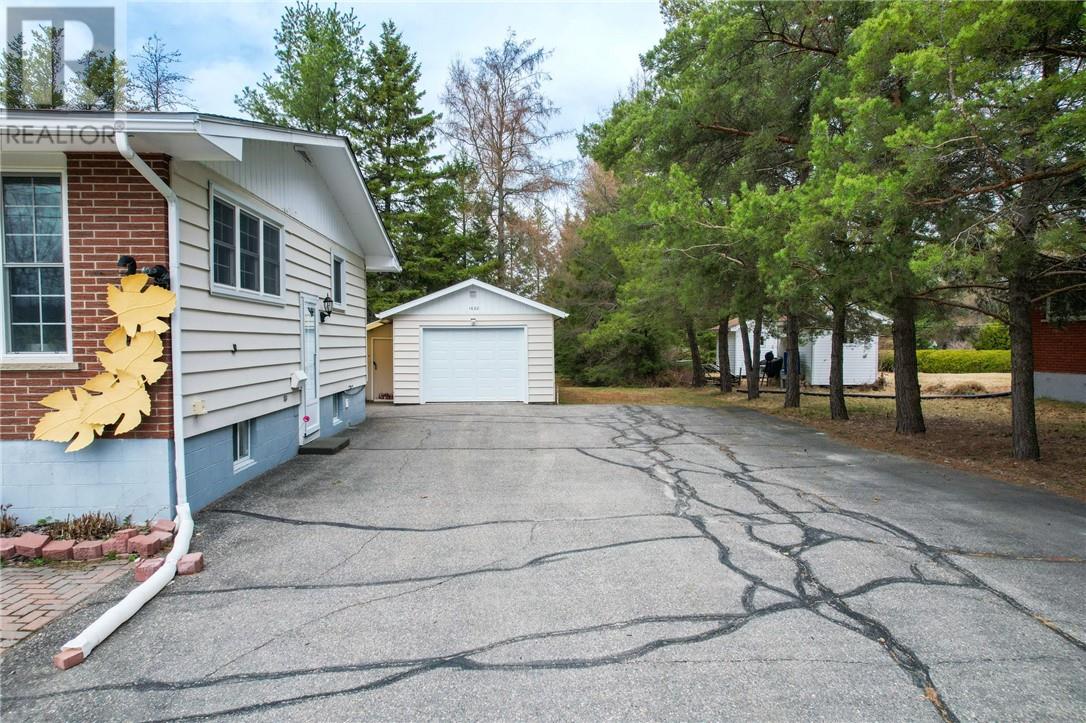 1680 Fourth Street, Val Caron, Ontario  P3N 1K3 - Photo 53 - 2127325