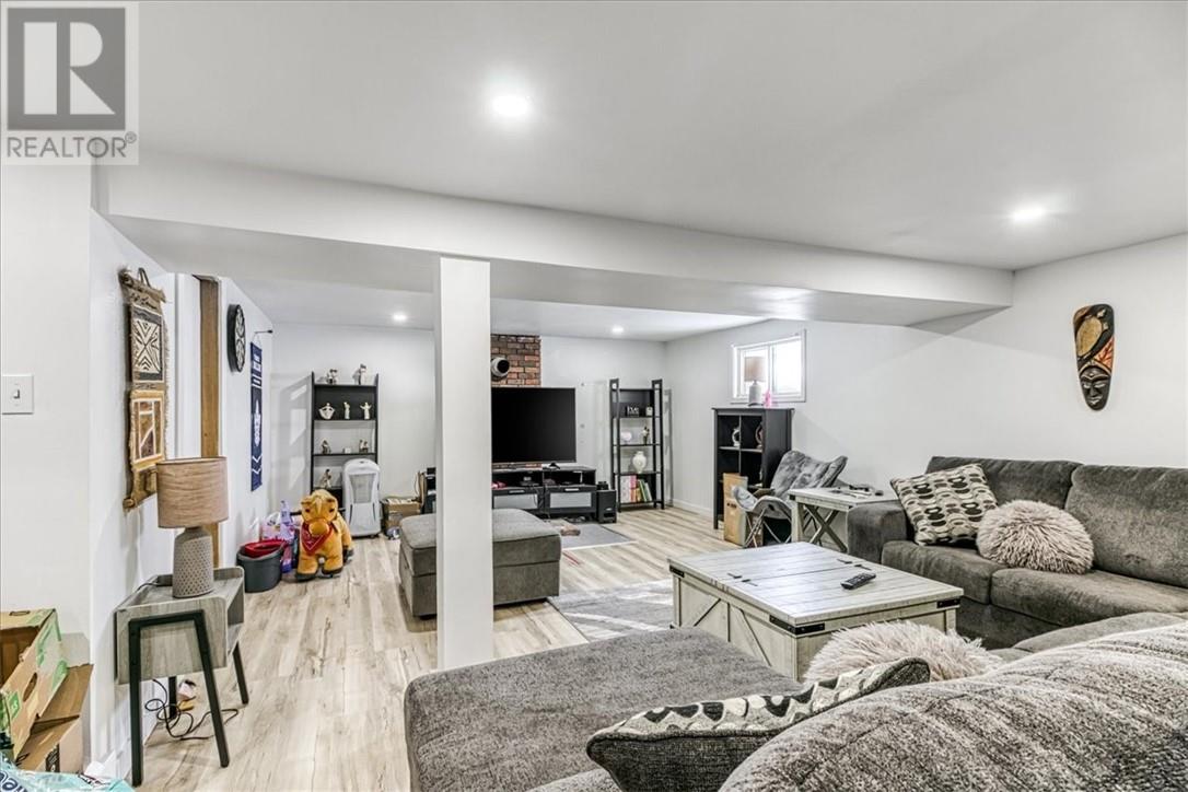 1616 Fourth Street, Val Caron, Ontario  P3N 1R4 - Photo 21 - 2127341