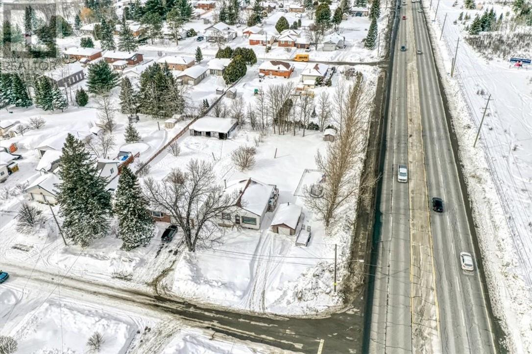 1616 Fourth Street, Val Caron, Ontario  P3N 1R4 - Photo 30 - 2127341