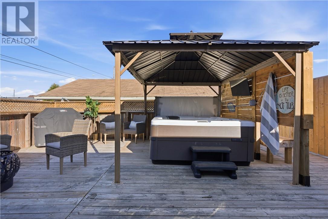 291 Ray Street, Wahnapitae, Ontario  P0M 3C0 - Photo 30 - 2127393