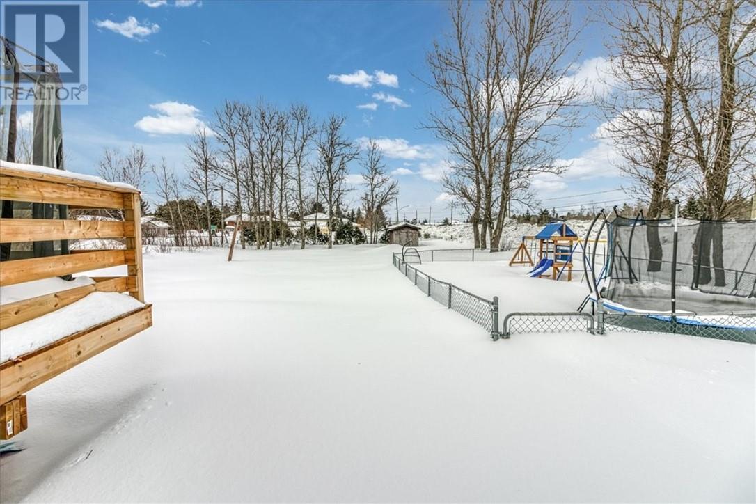 1616 Fourth Street, Val Caron, Ontario  P3N 1R4 - Photo 29 - 2127341