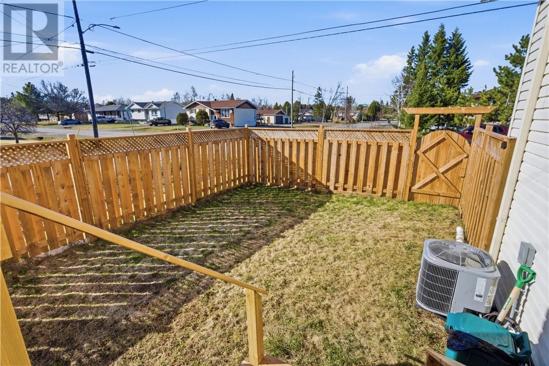 291 Ray Street, Wahnapitae, Ontario  P0M 3C0 - Photo 32 - 2127393