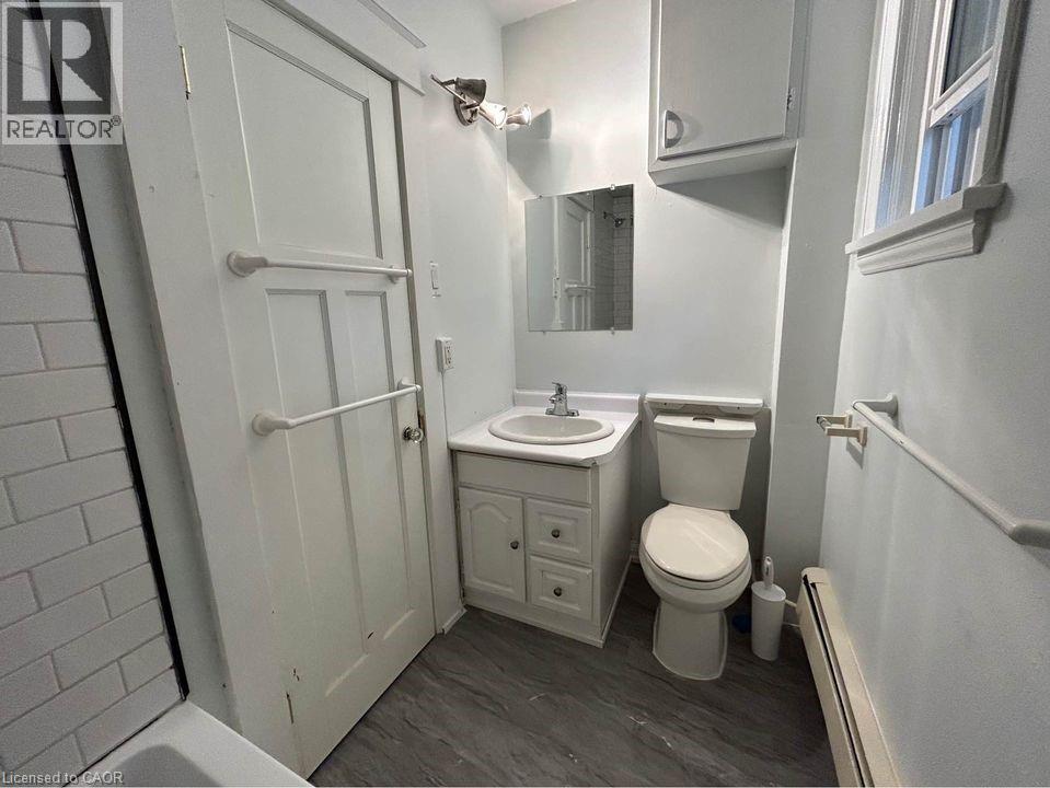 109 Moore Avenue, Waterloo, Ontario  N2J 1X3 - Photo 14 - 40823050