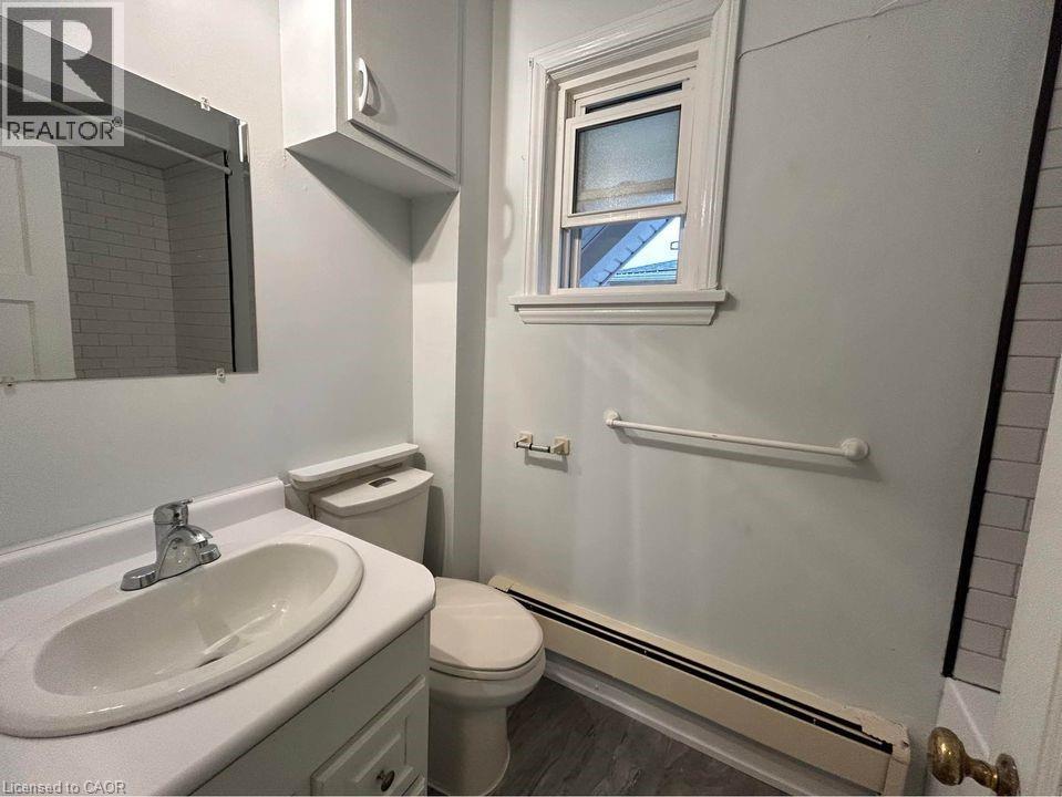 109 Moore Avenue, Waterloo, Ontario  N2J 1X3 - Photo 13 - 40823050