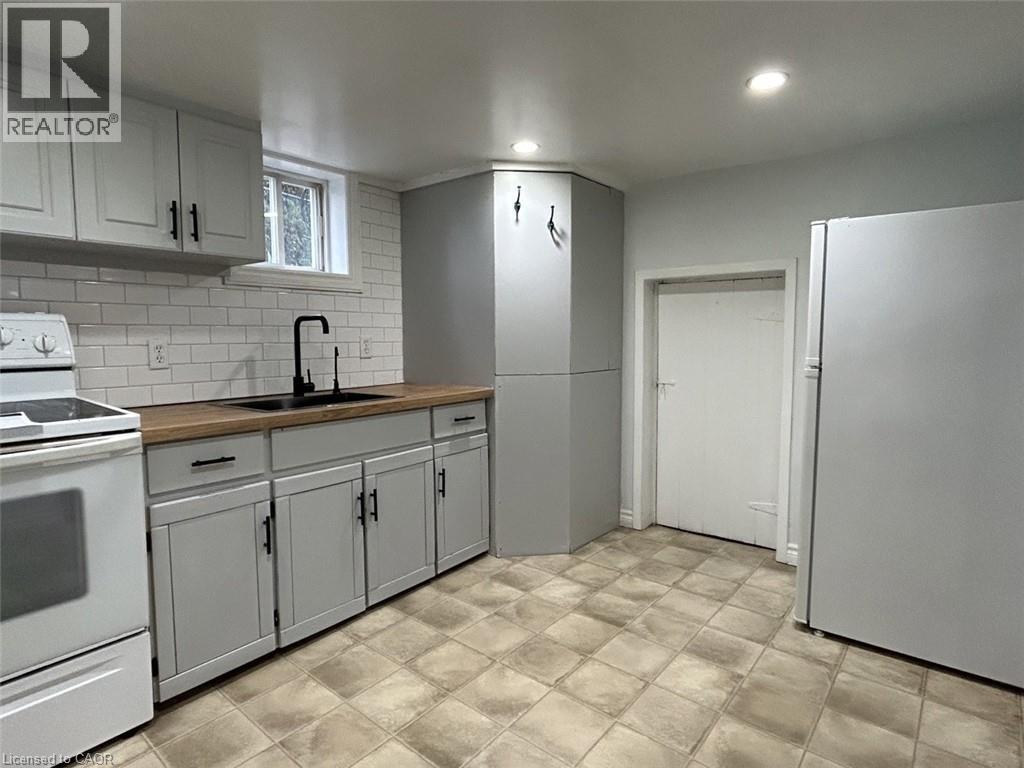 109 Moore Avenue, Waterloo, Ontario  N2J 1X3 - Photo 22 - 40823050