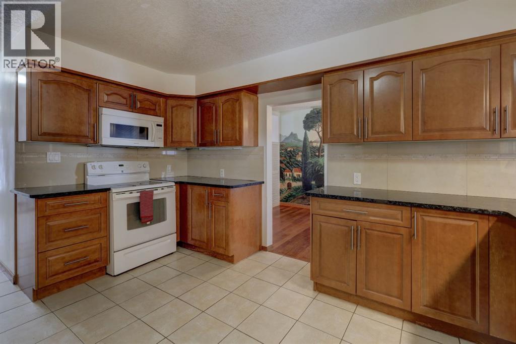1708 29 Street Sw, Calgary, Alberta  T3C 1M4 - Photo 14 - A2290538