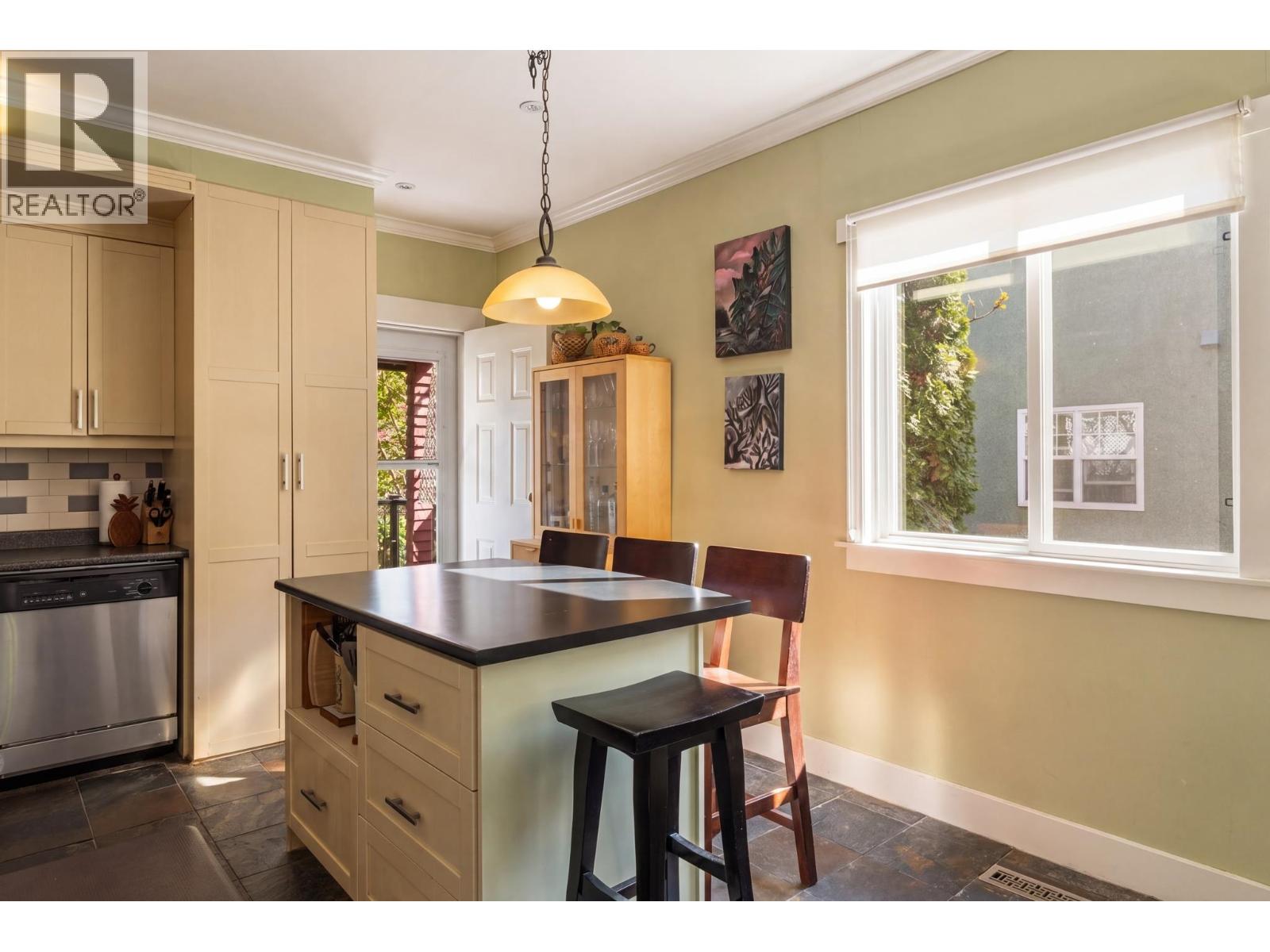 4578 Moss Street, Vancouver, British Columbia  V5R 3T1 - Photo 9 - R3117384