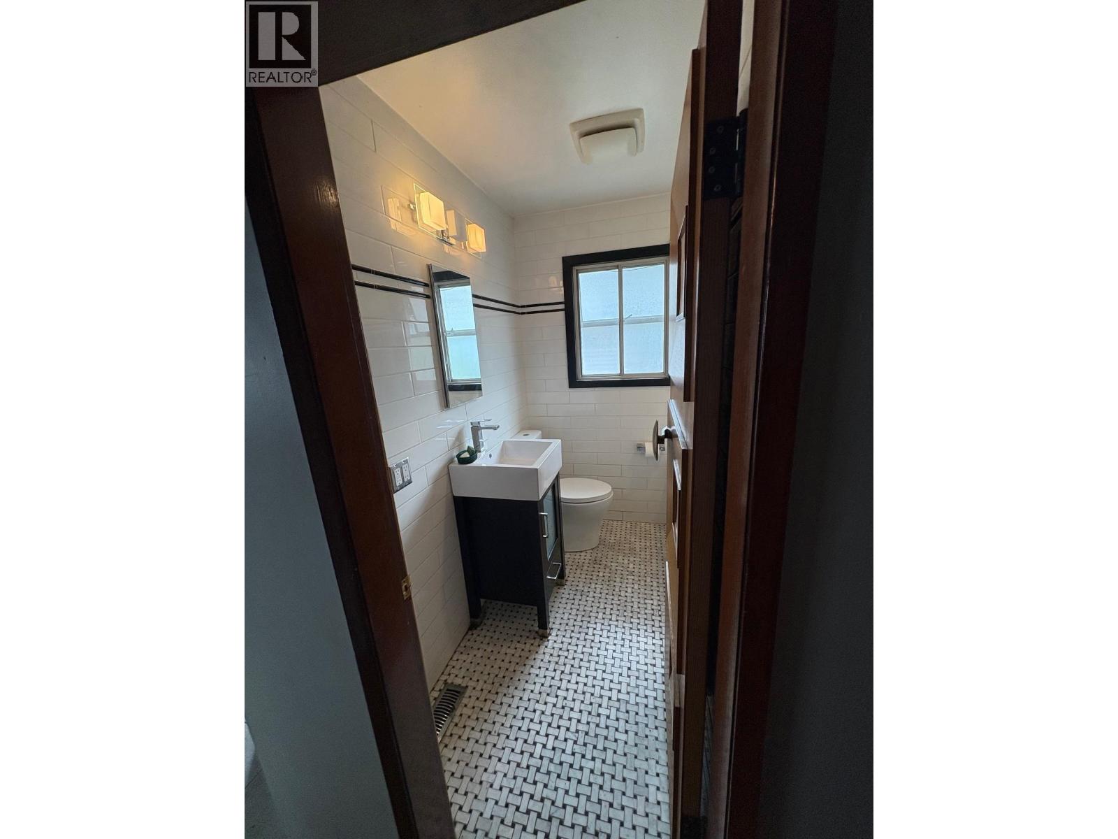 2274 Mclean Drive, Vancouver, British Columbia  V5N 3K1 - Photo 13 - R3117401