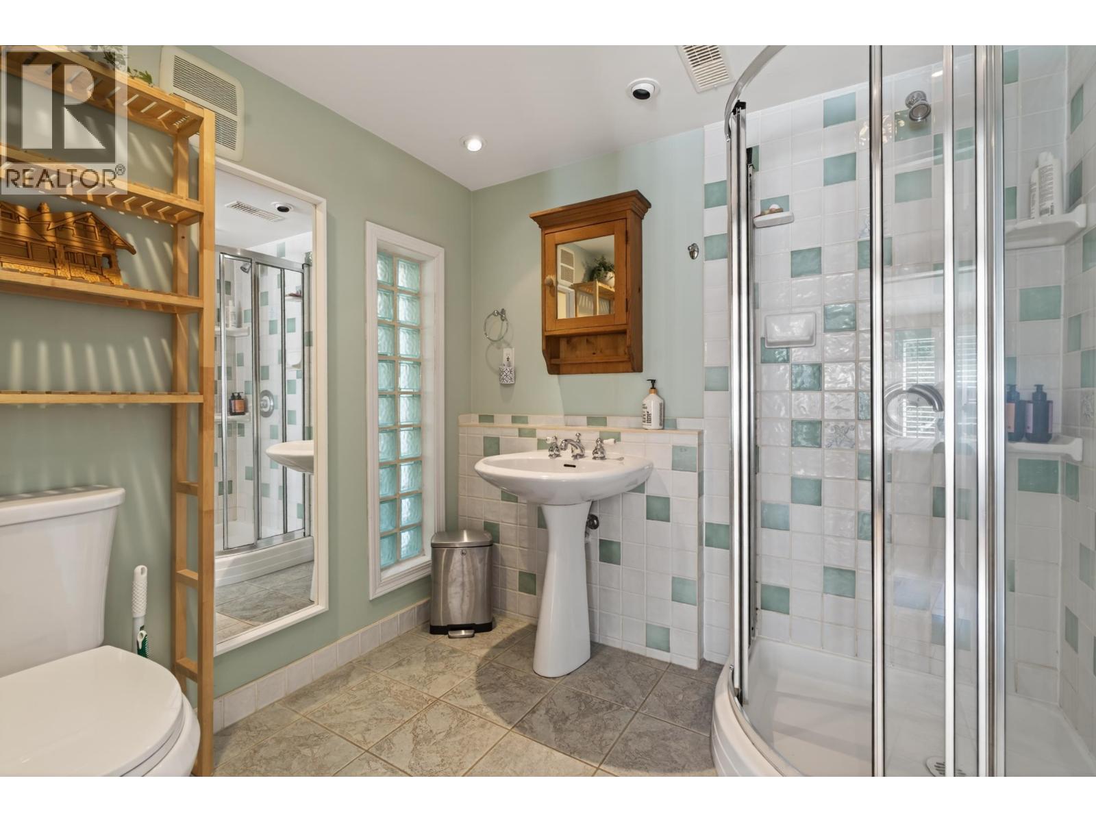 1371 Borthwick Road, North Vancouver, British Columbia  V7K 1X9 - Photo 21 - R3117408