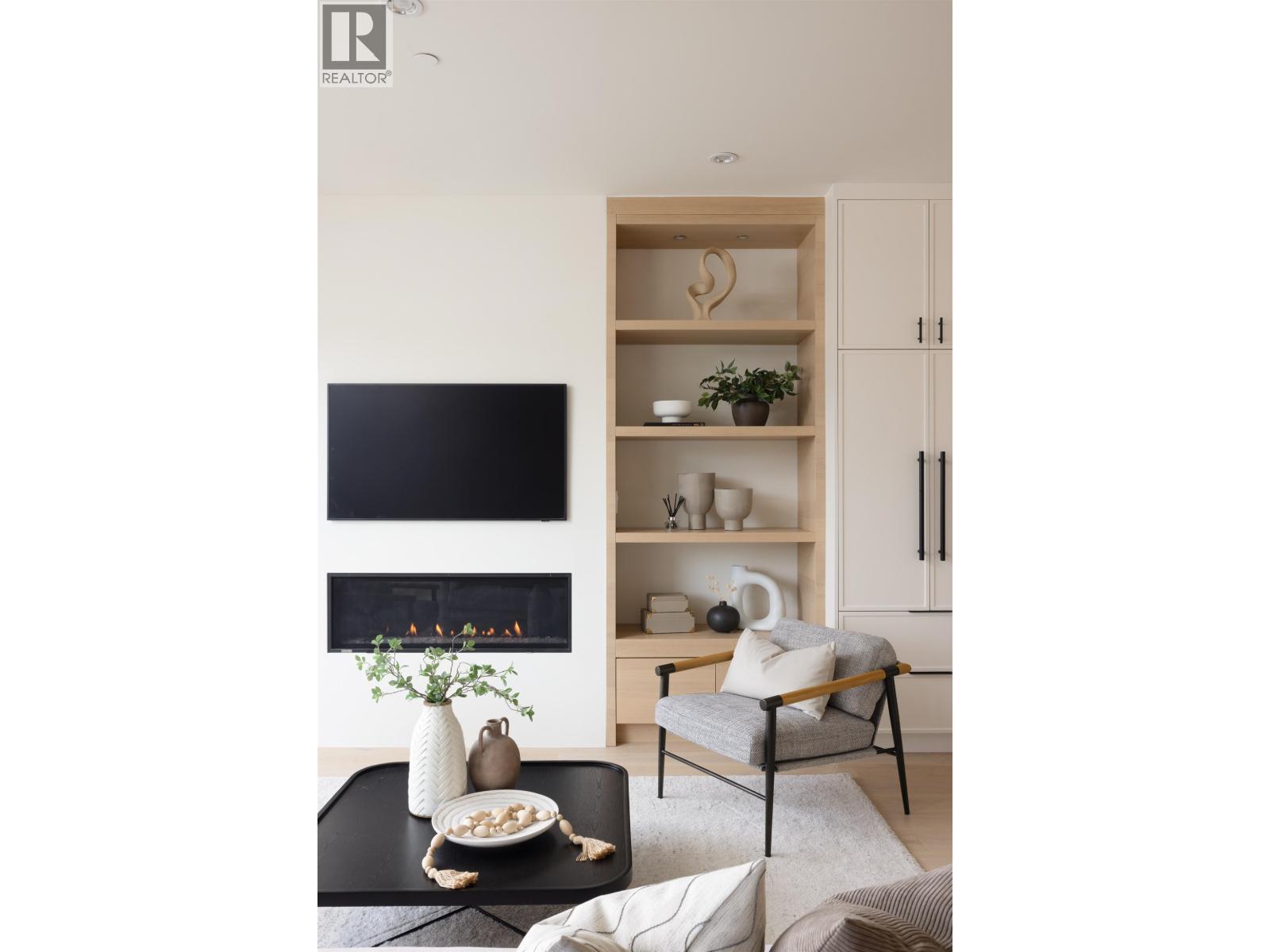 4626 Windsor Street, Vancouver, British Columbia  V5V 4P7 - Photo 11 - R3117411