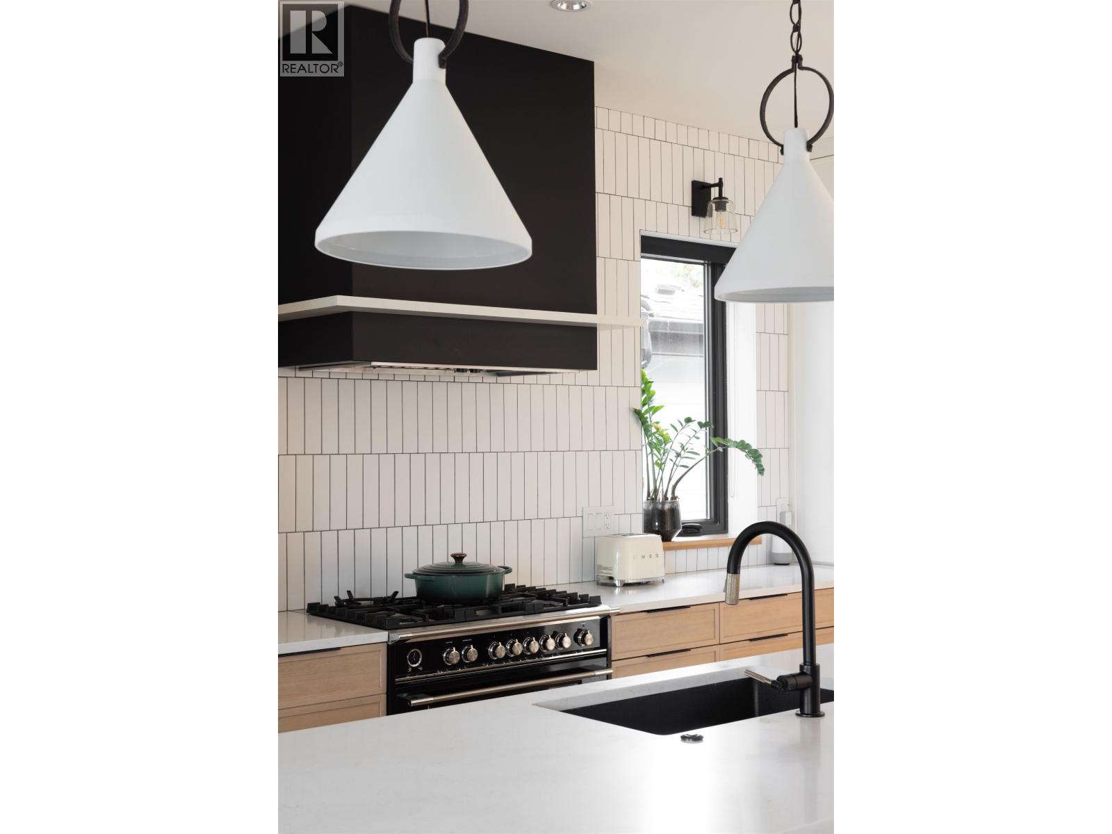 4626 Windsor Street, Vancouver, British Columbia  V5V 4P7 - Photo 7 - R3117411