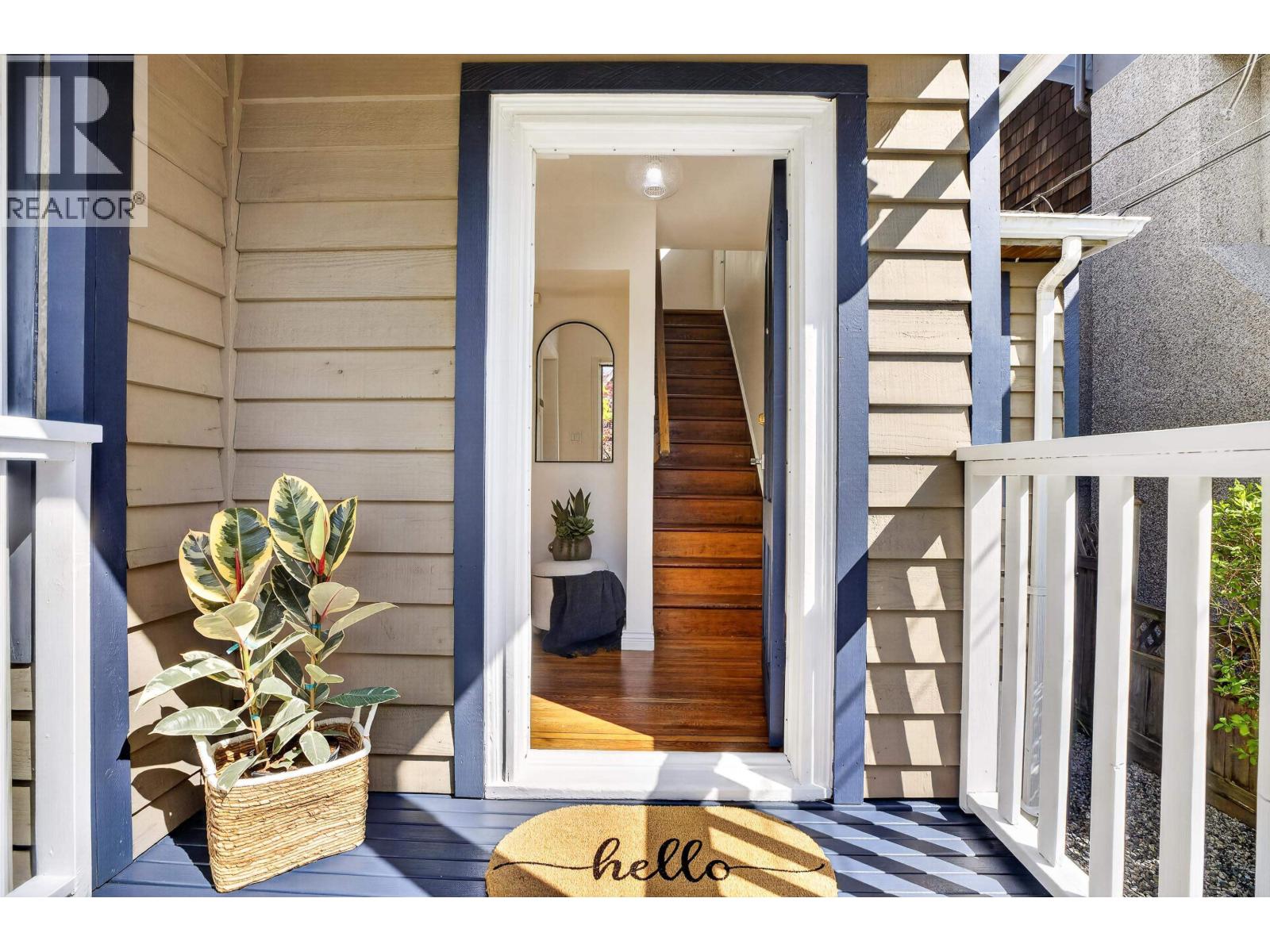 1009 E 14th Avenue, Vancouver, British Columbia  V5T 2P1 - Photo 3 - R3117429