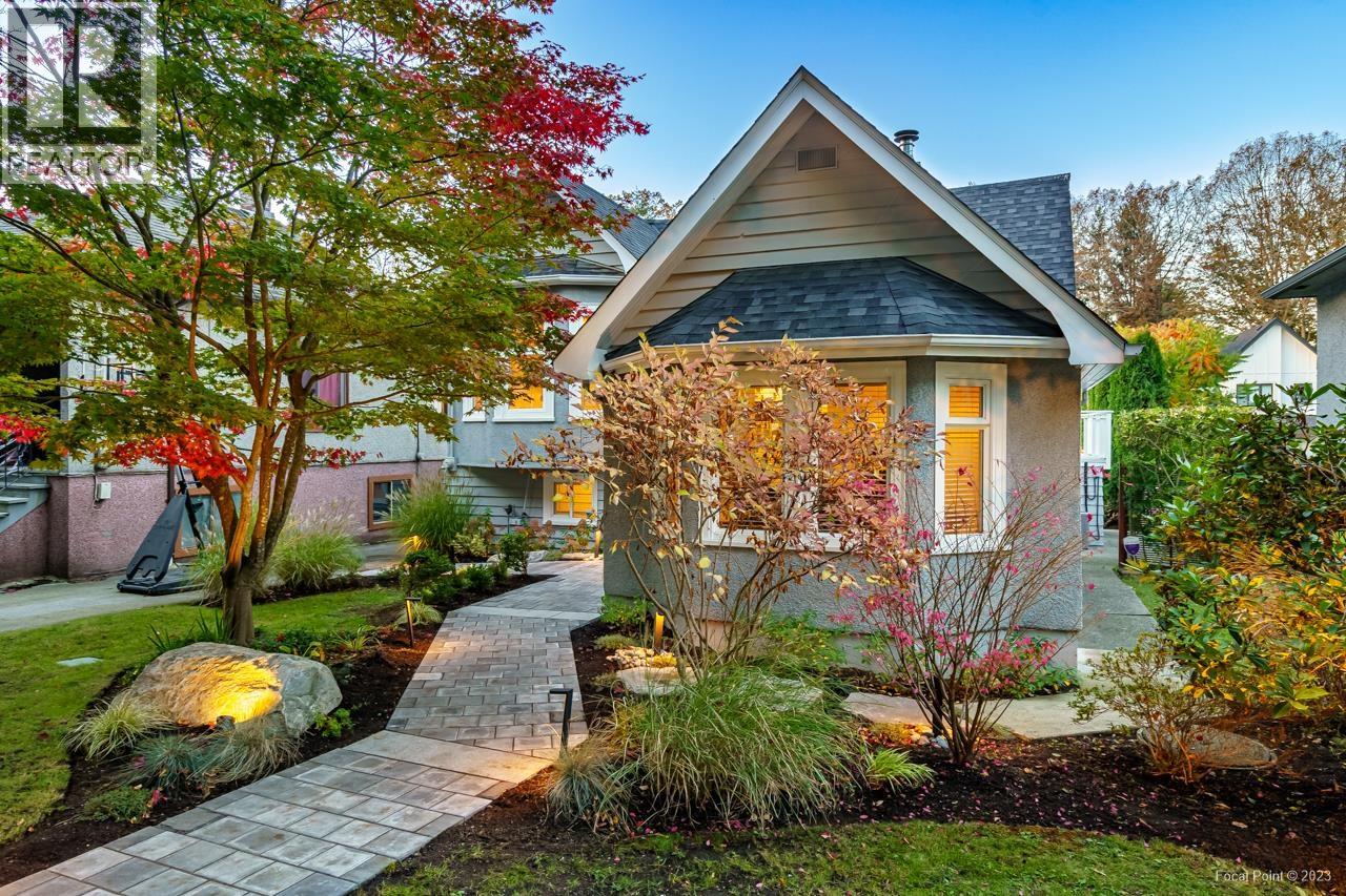 855 E 22ND AVENUE, vancouver, British Columbia