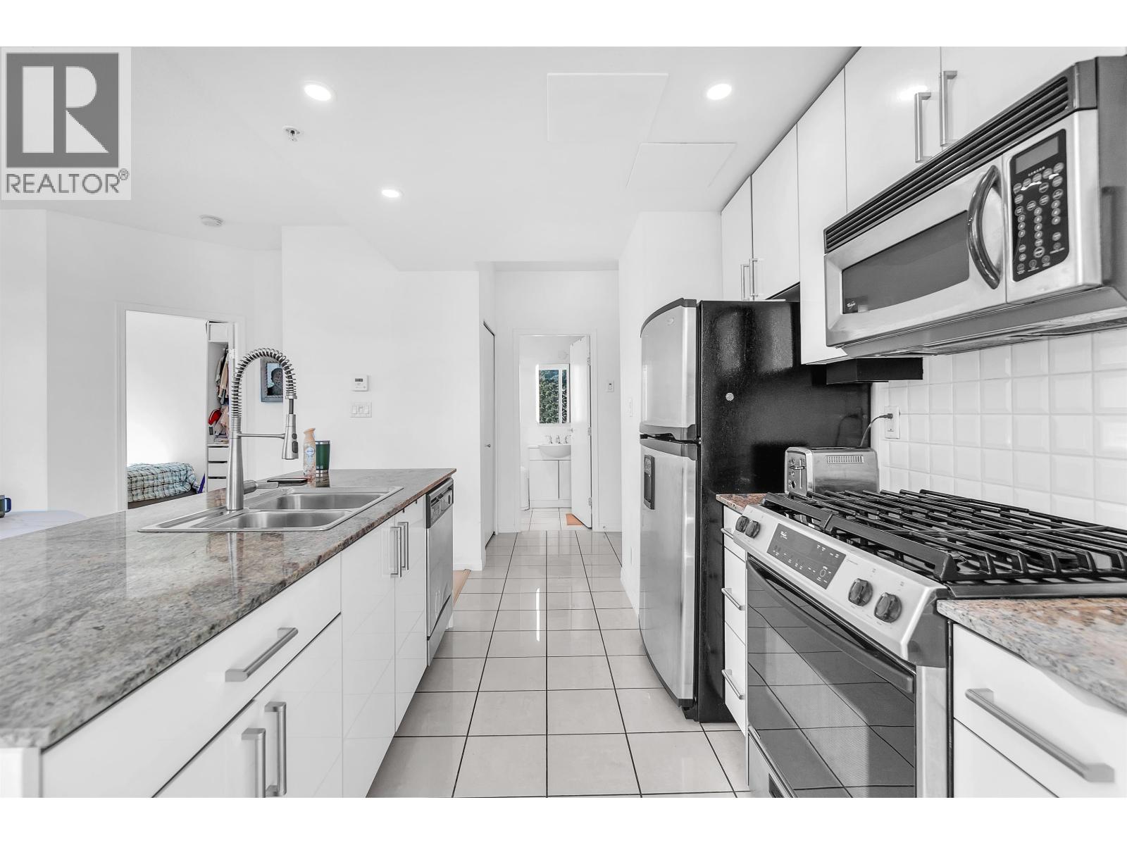 601 138 E Esplanade, North Vancouver, British Columbia  V7L 4X9 - Photo 6 - R3117431