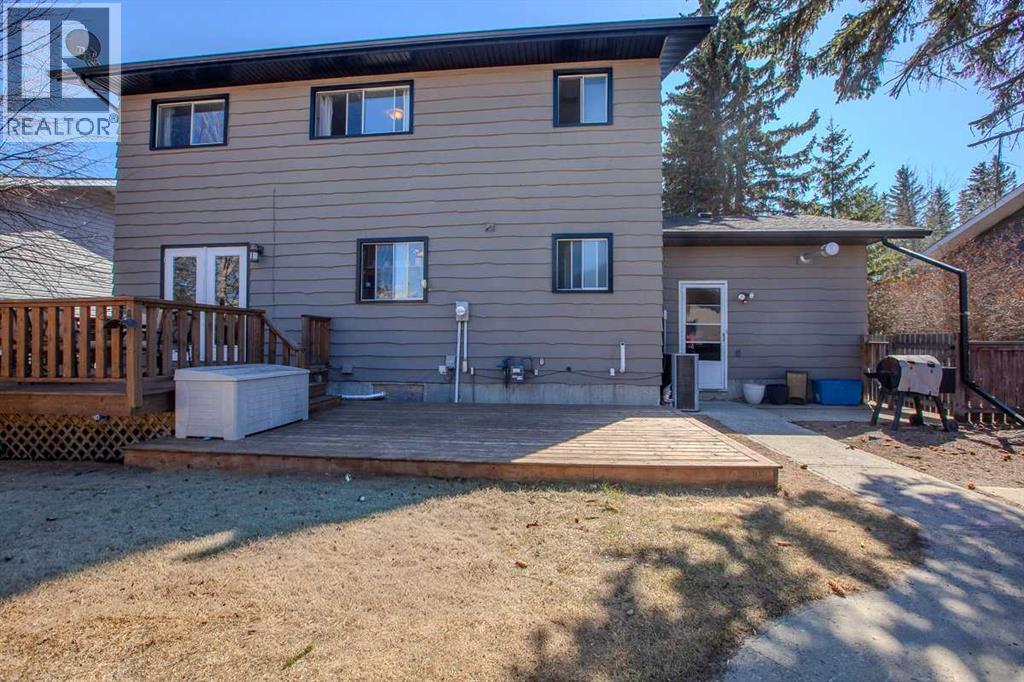 97 Feero Drive, Whitecourt, Alberta  T7S 1E7 - Photo 32 - A2306028