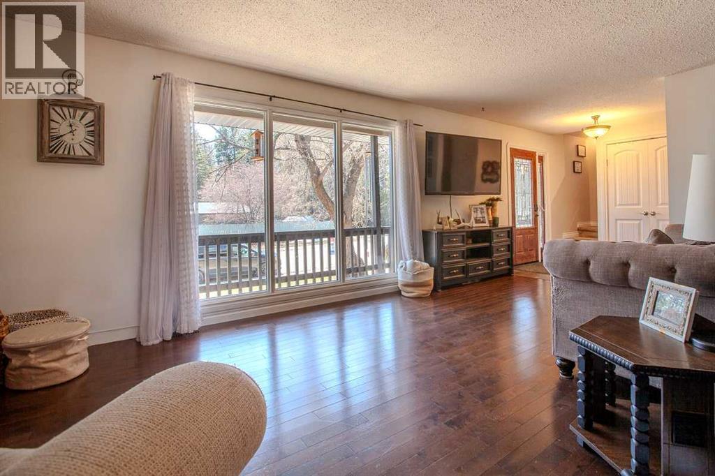97 Feero Drive, Whitecourt, Alberta  T7S 1E7 - Photo 8 - A2306028