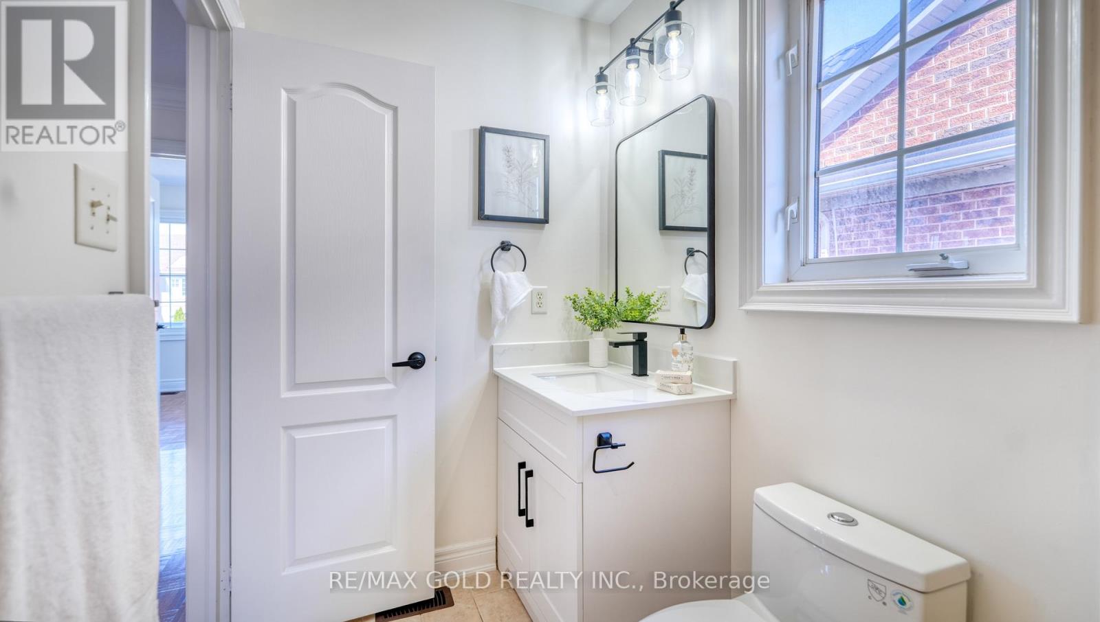 28 Prada Court, Brampton, Ontario  L6P 2K1 - Photo 35 - W13057590