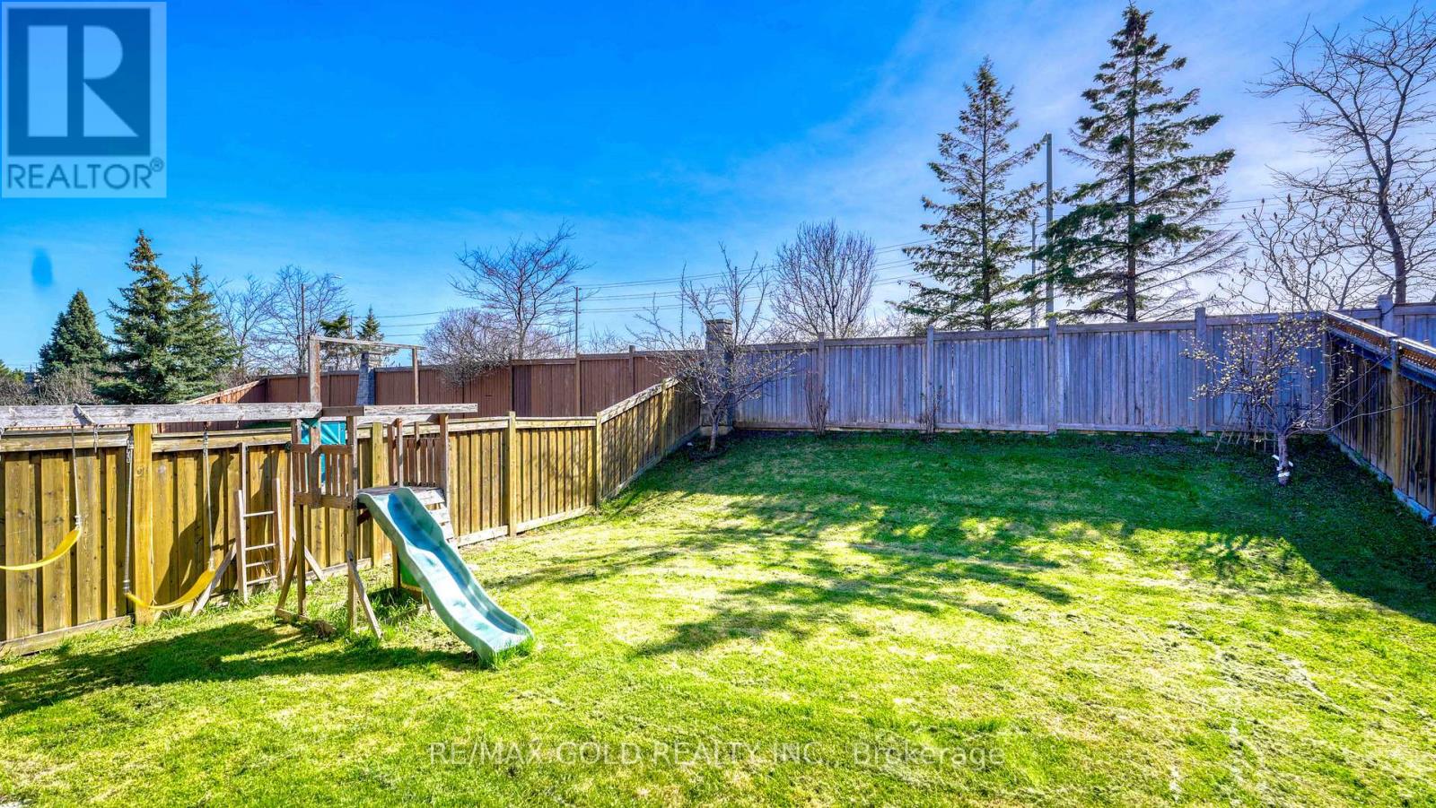 28 Prada Court, Brampton, Ontario  L6P 2K1 - Photo 42 - W13057590