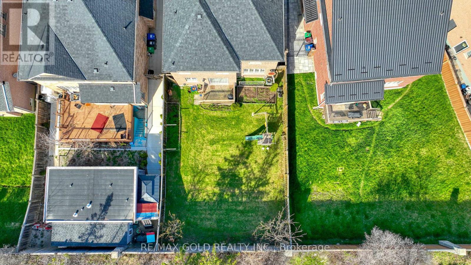 28 Prada Court, Brampton, Ontario  L6P 2K1 - Photo 43 - W13057590