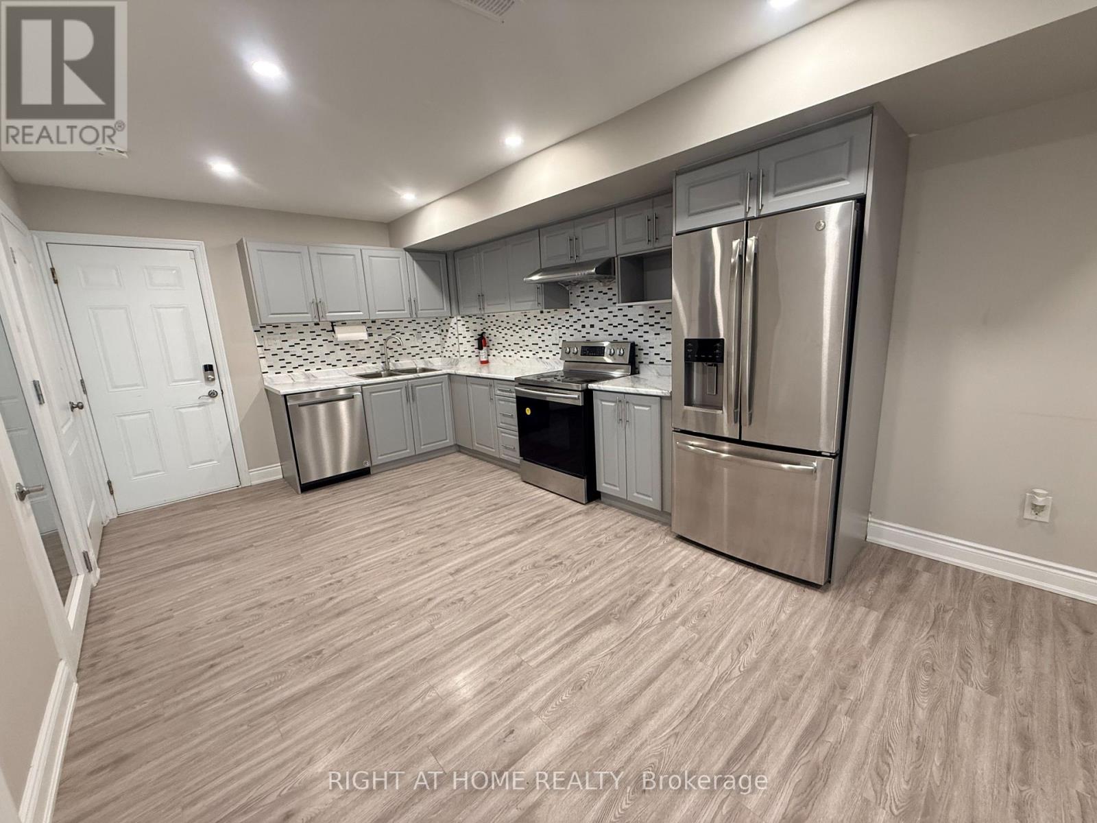 H Lower Level - 1 Chisholm Street, Orangeville, Ontario  L9W 6Y6 - Photo 5 - W13045932