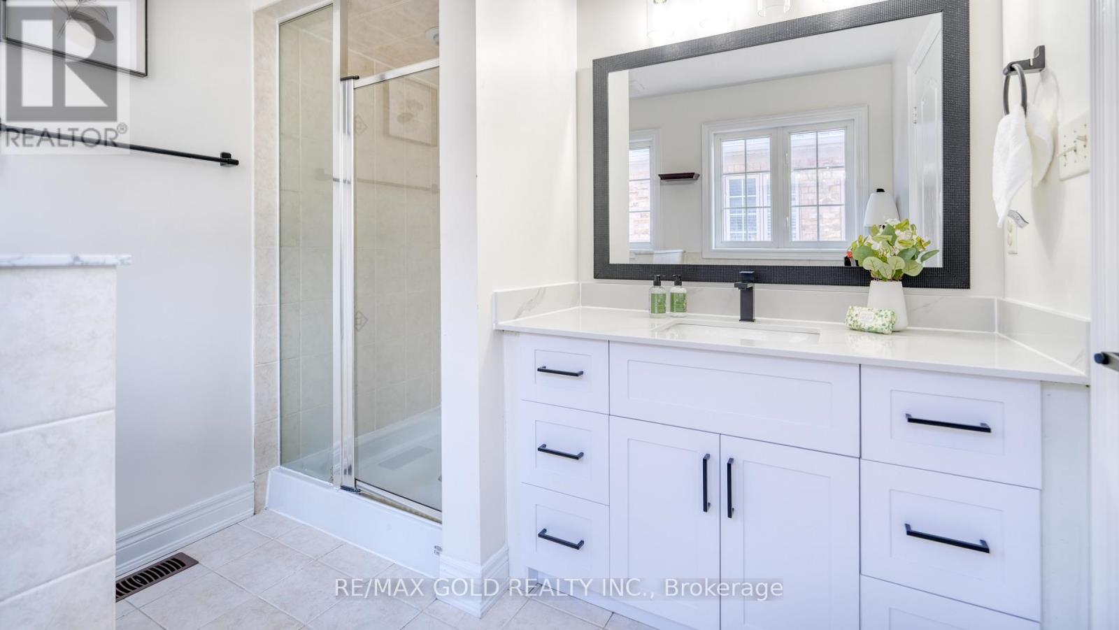 28 Prada Court, Brampton, Ontario  L6P 2K1 - Photo 30 - W13057590