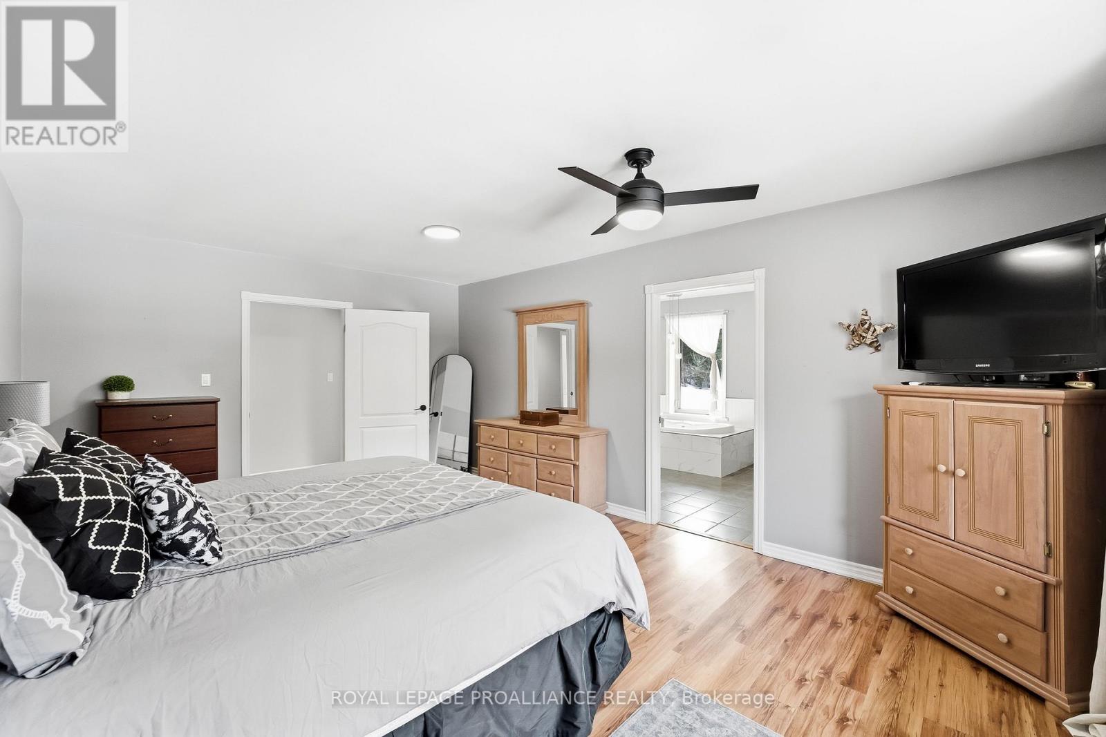 42 Nichols Road, Quinte West, Ontario  K0K 1H0 - Photo 17 - X12924822