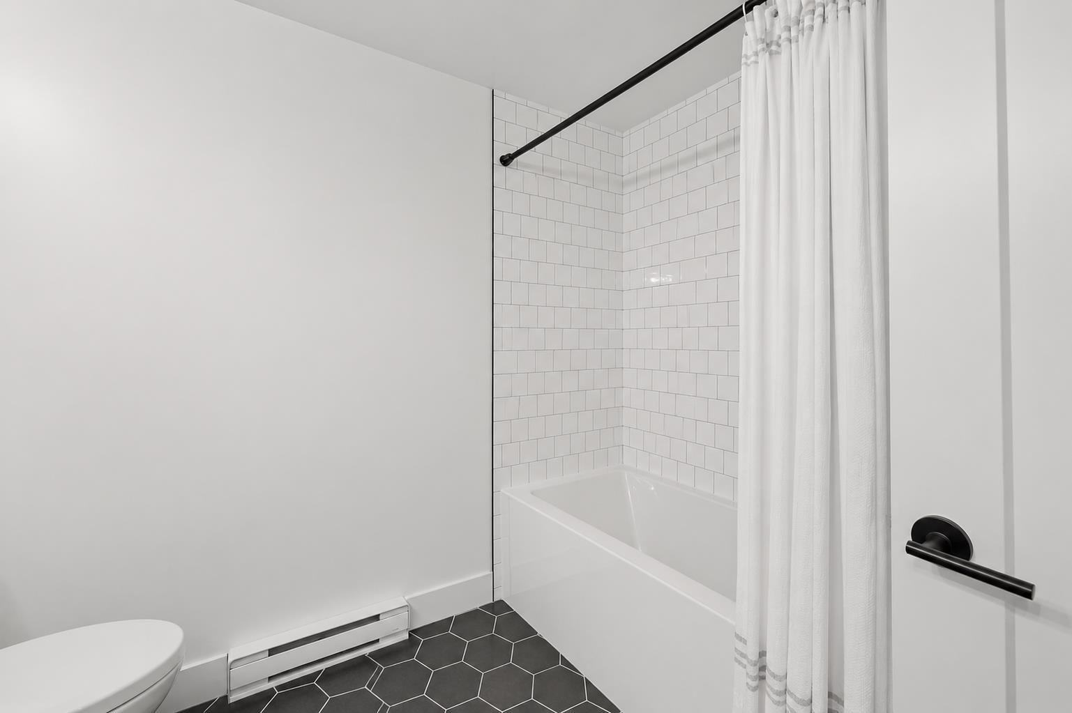 B208 20838 78b Avenue, Langley, British Columbia  V2Y 3M2 - Photo 12 - R3117112