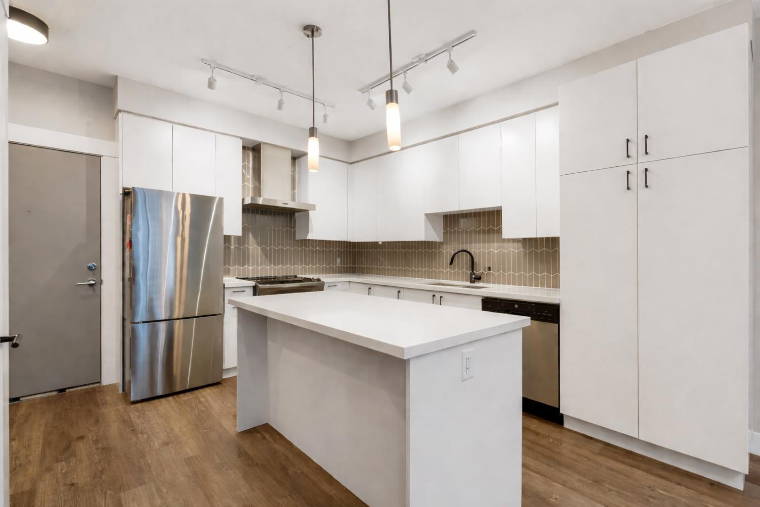 B208 20838 78b Avenue, Langley, British Columbia  V2Y 3M2 - Photo 4 - R3117112